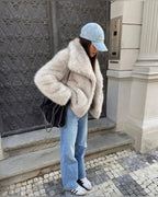 R&B | Luxuriöse Kunstfell Jacke Stilvoll, Kuschelig und Zeitlos