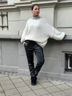 R&B | Strickpullover mit auffälligem Stehkragen