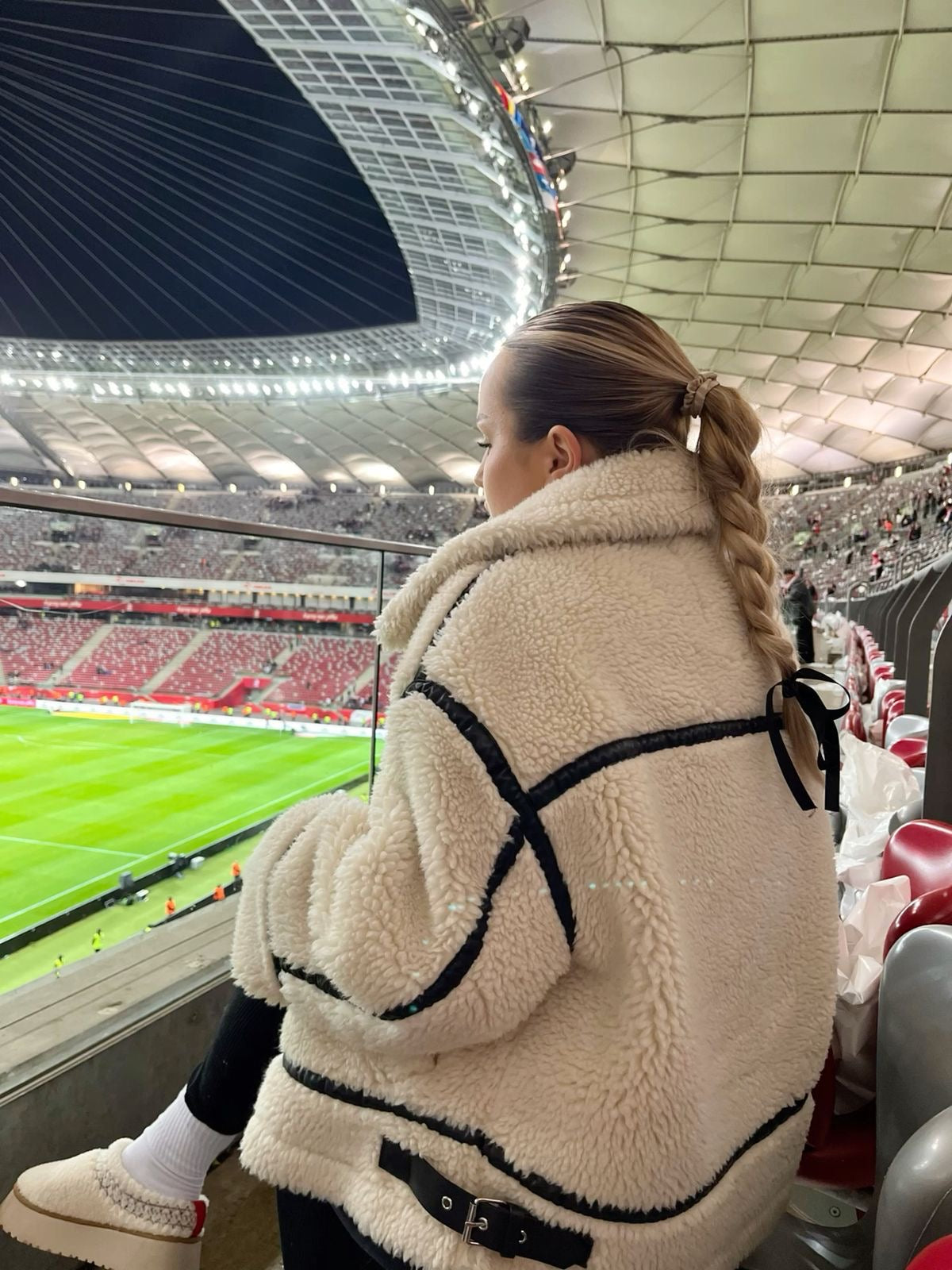 R&B | Shearling-Jacke - Übergroßer Schnitt - Weiche Textur - Warme Fütterung - Reißverschlussöffnung