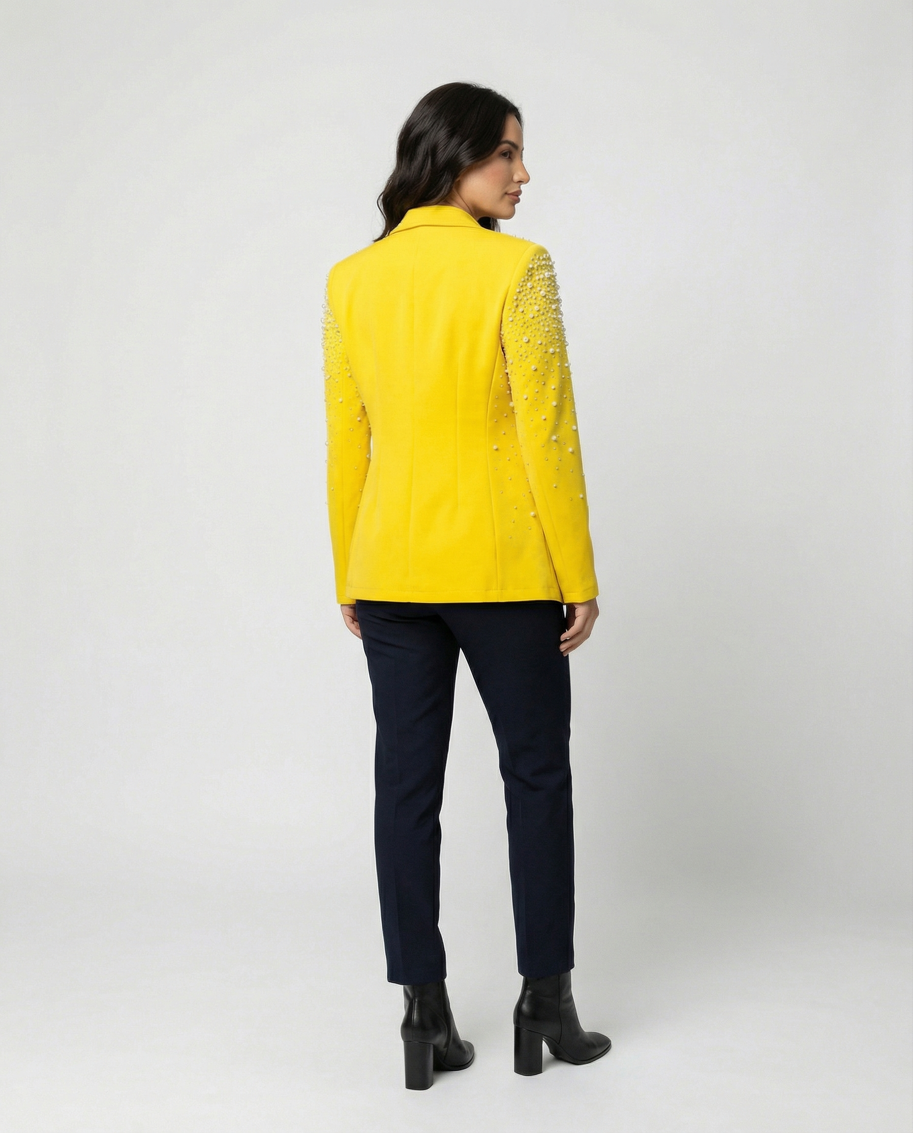 R&B | Slim Damenblazer mit Perlendetails