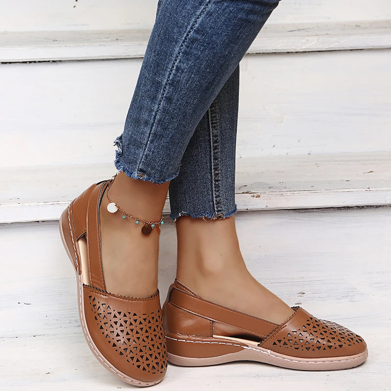 Heidi-Mode | Perforierte Slip-On Ballerinas