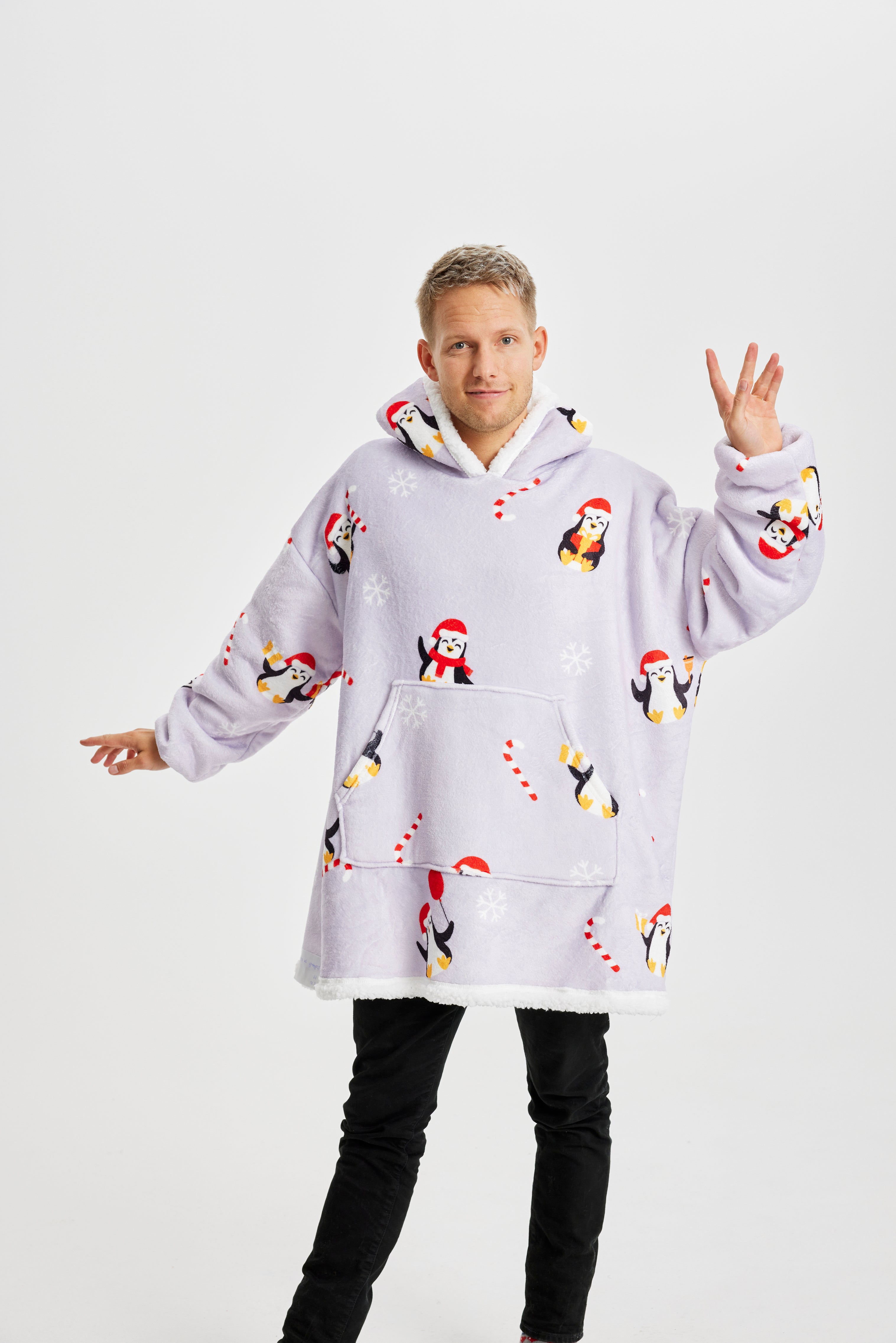 R&B | Penguin Traumhoodie
