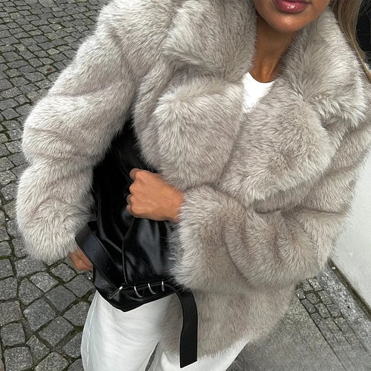 R&B | Vintage - Damen Winterjacke mit Kunstfell und Revers