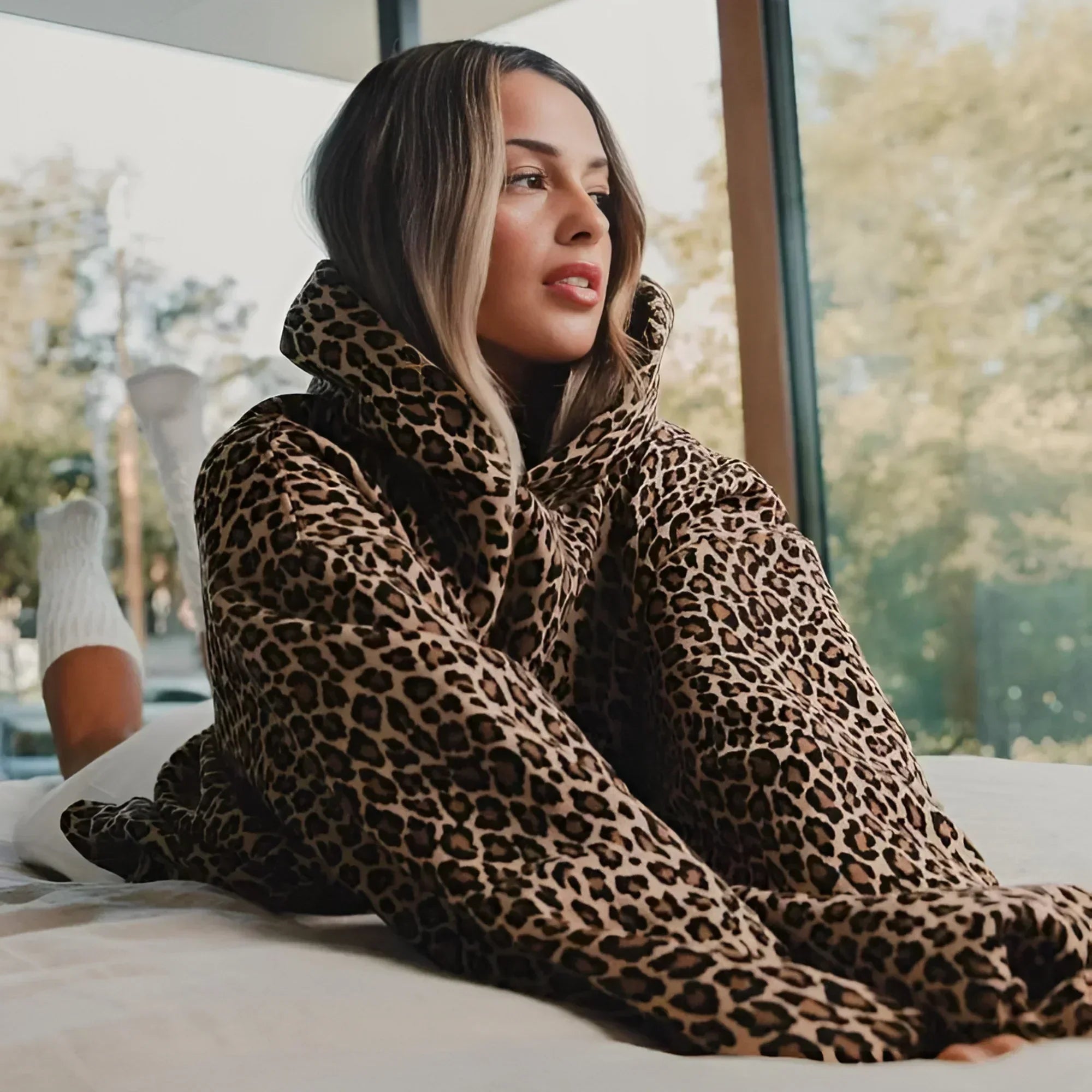 R&B | Luxe Damen Kapuzenpullover mit Pantherdruck