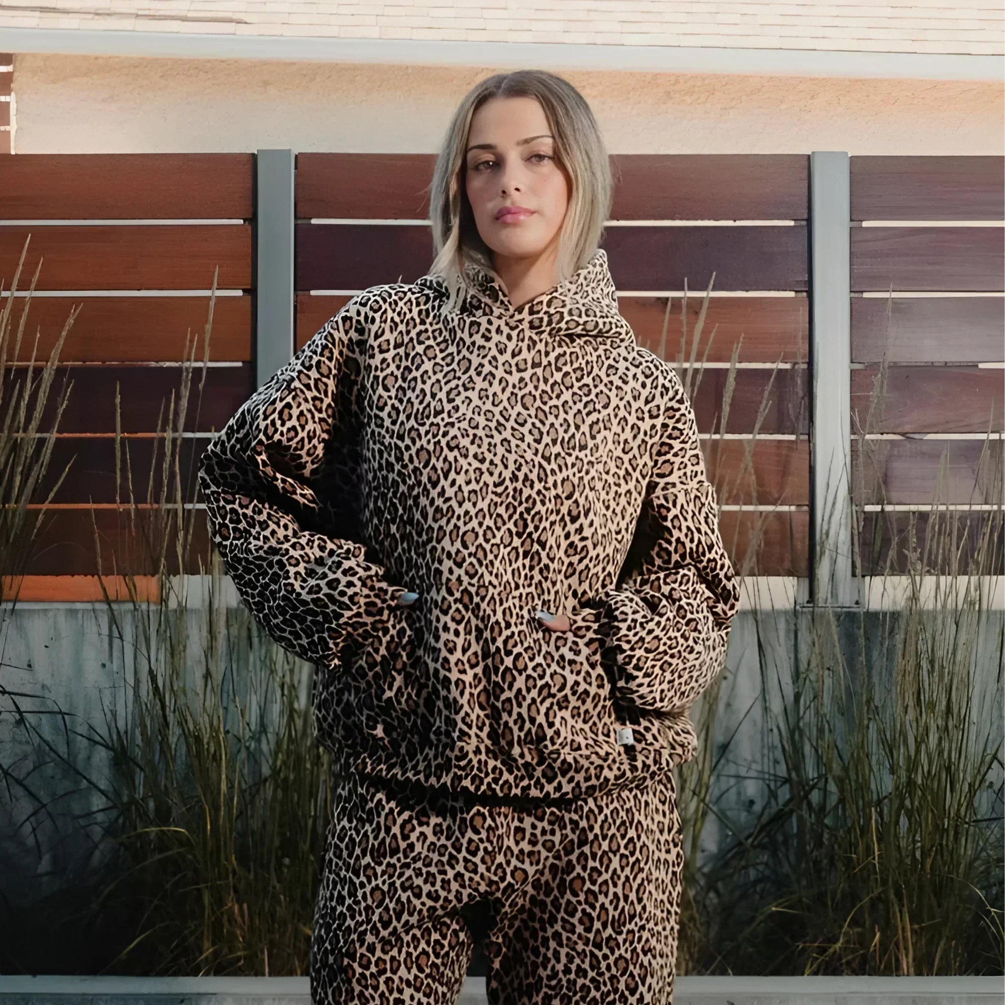 R&B | Luxe Damen Kapuzenpullover mit Pantherdruck