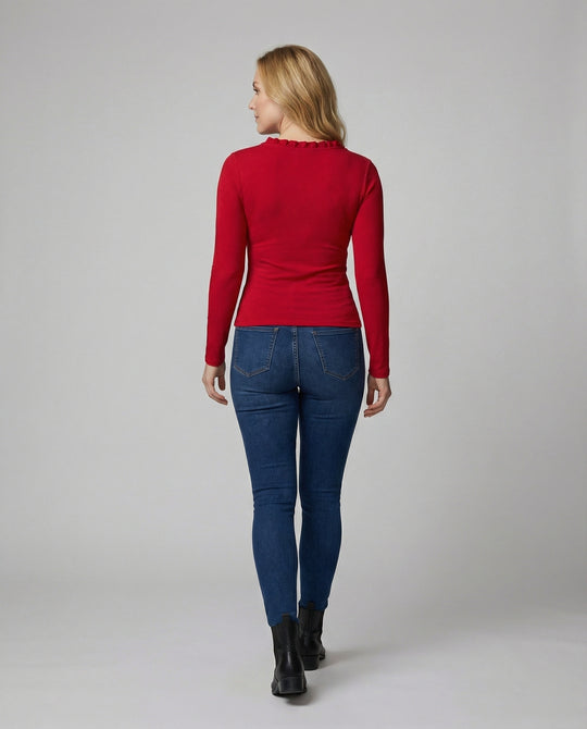Romantisches Langarmshirt mit V-Ausschnitt und verspielter Schleife