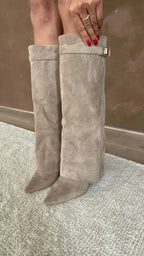 Stiefel mit Absätzen - Stilvolle kniehohe Stiefel mit spitzen Zehen für Frauen R&B