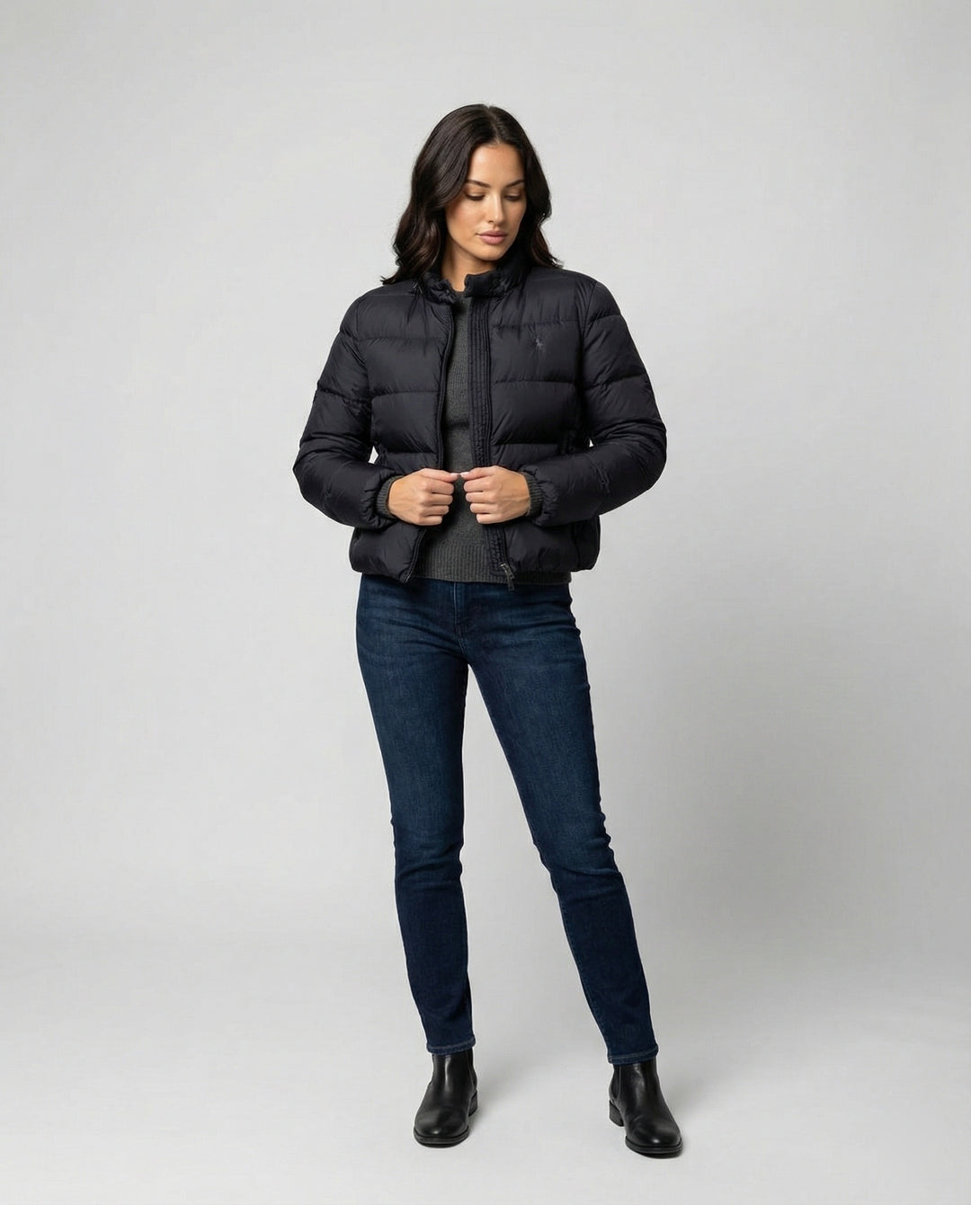 Leichte Damen Steppjacke mit Rundhals Kragen für den Winter