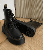 Lederstiefel - Schnürschuhe - Schwarz - Chunky Stiefel - Damenstiefel R&B