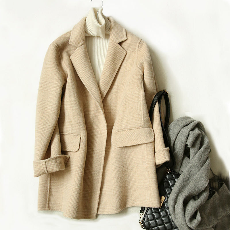 R&B | Damen Woll-Winterjacke mit Karomuster und Reverskragen