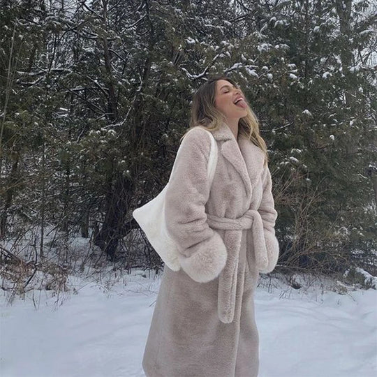 R&B | Exklusiver Damen Pelzmantel für den anspruchsvollen Geschmack - Winter 2024