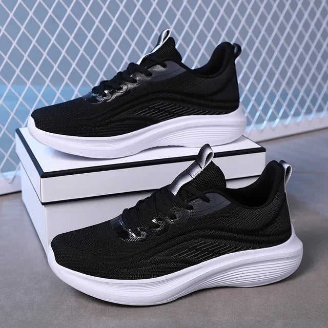 Sportliche DamenSneakers In Schwarz R&B