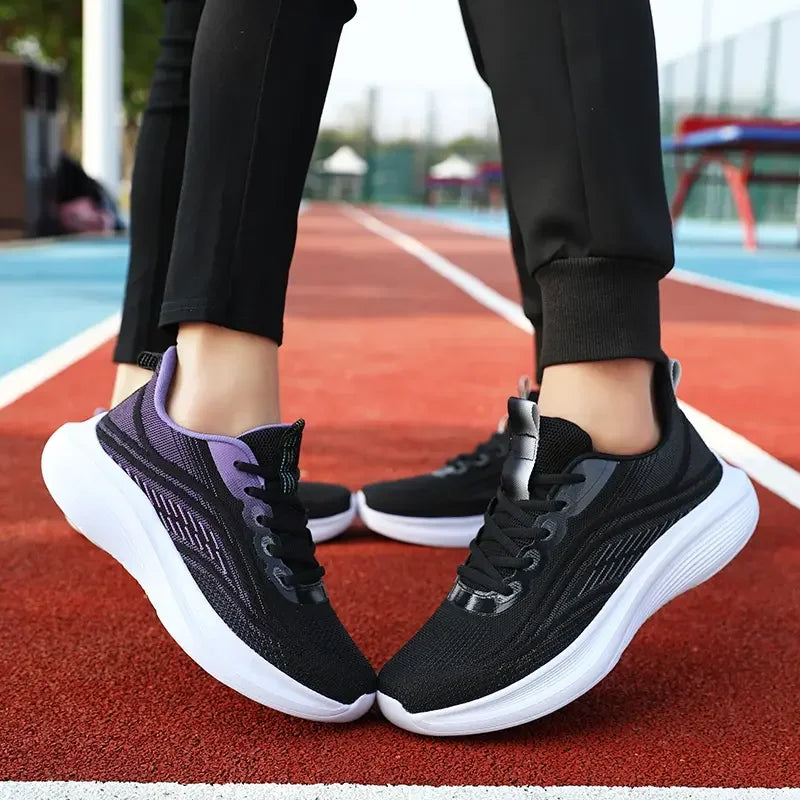 Sportliche DamenSneakers In Schwarz R&B