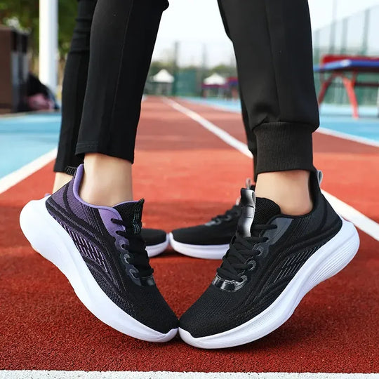 Sportliche DamenSneakers In Schwarz R&B