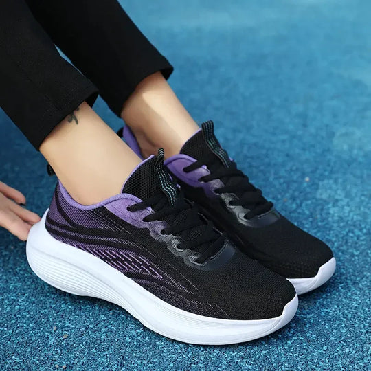 Sportliche DamenSneakers In Schwarz R&B