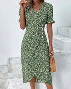 R&B | Florales Kleid mit V-Ausschnitt