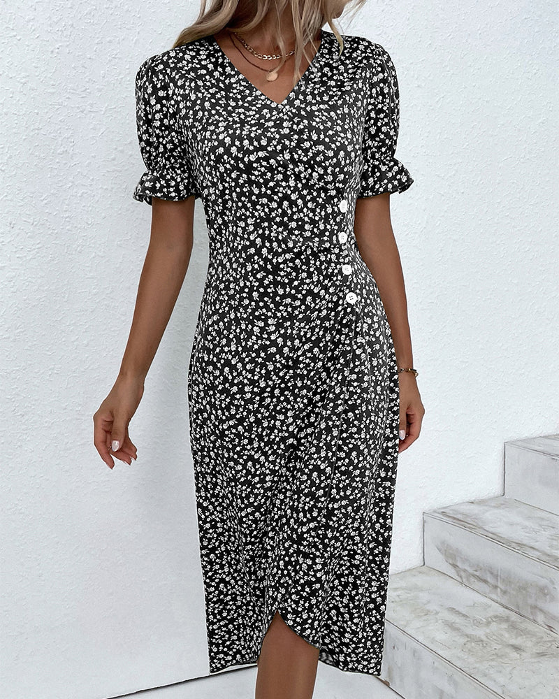 R&B | Florales Kleid mit V-Ausschnitt