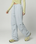 Damen leichte packbare Outdoor-Hose mit weitem Bein elastischem Bund und aufgesetzten Seitentaschen R&B