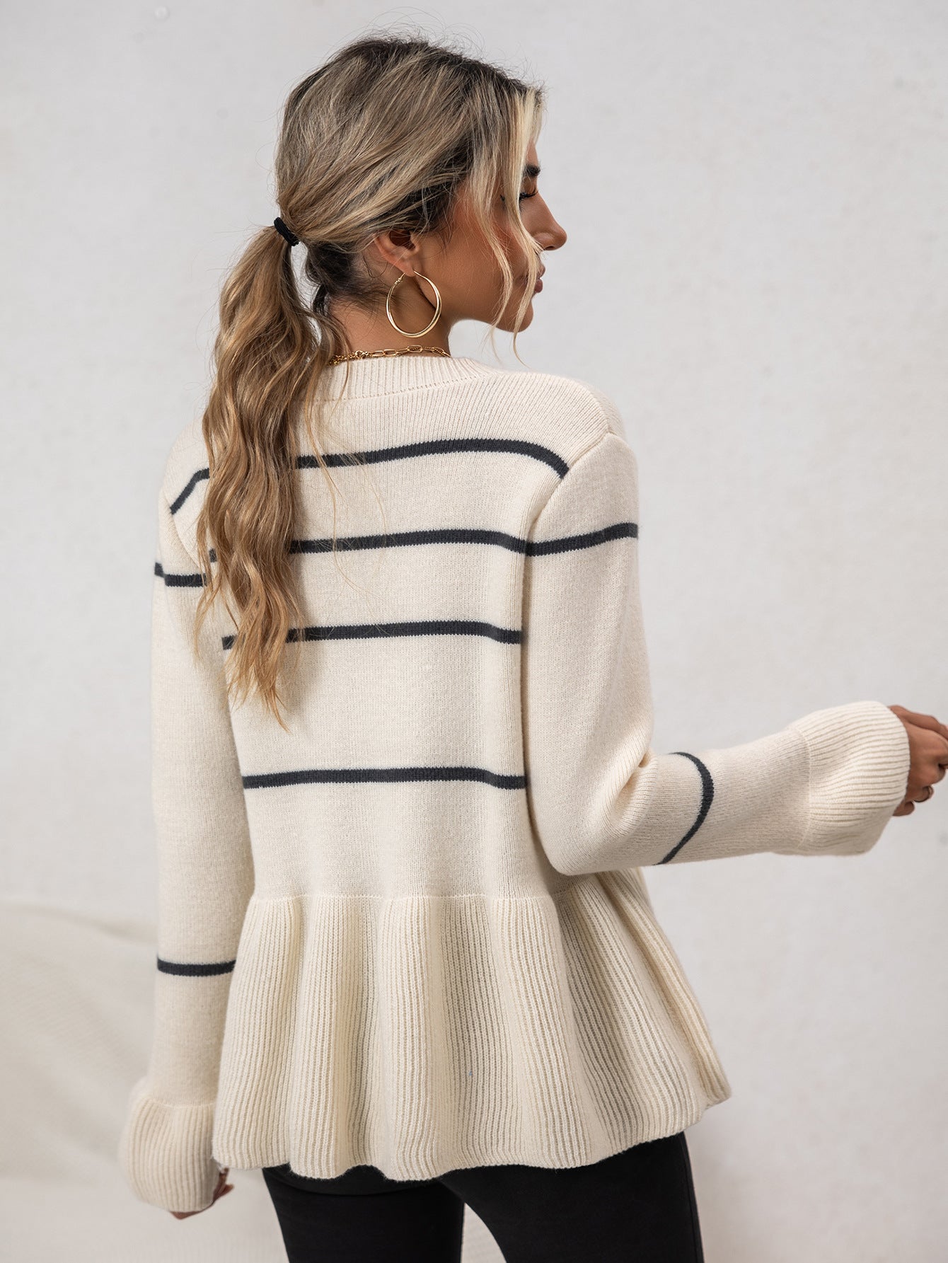 R&B | Damen Gestreifter Strick-Cardigan mit V-Ausschnitt und Knopfverschluss