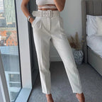 R&B | Lässige Hochbundhose mit Gürtel und Taschen, perfekt für lässige Tage