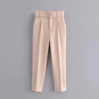 R&B | Lässige Hochbundhose mit Gürtel und Taschen, perfekt für lässige Tage