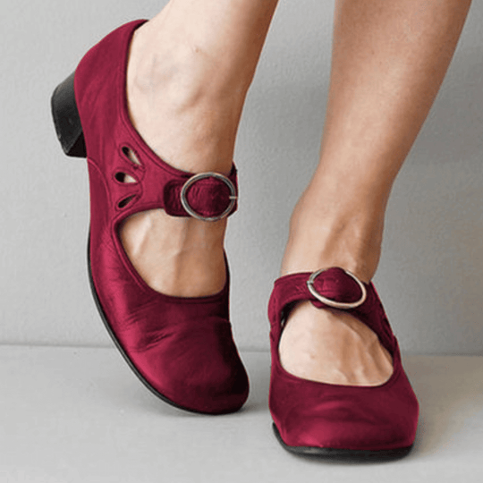 Einzigartige und Bequeme Leder Damen Sandalen – Marisa R&B