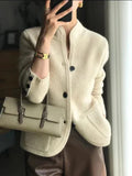 R&B | Eleganter Strickcardigan mit Hohem Kragen