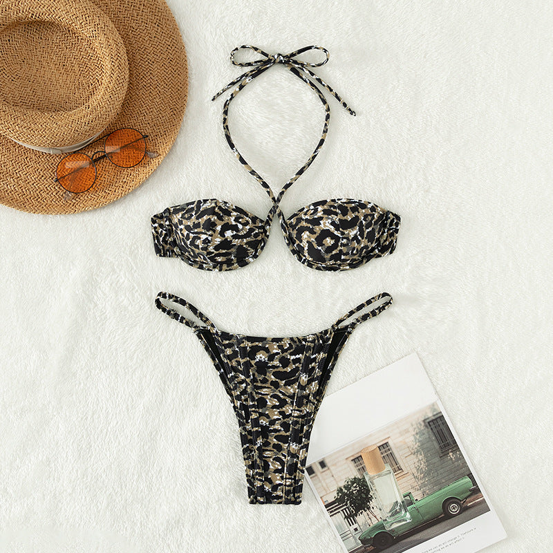 Damen Bandeau-Bikini mit stilvollem Tierdruck und raffinierter Schnürung R&B