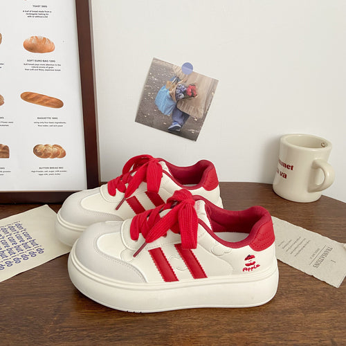 Damen Plateau-Laufsneaker mit verspielten Applikationen und atmungsaktiver Sohle R&B