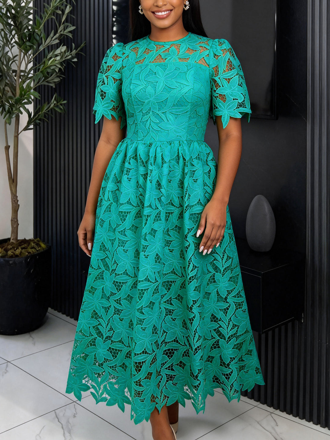 Damen Spitzen-Maxikleid mit floralem Design R&B