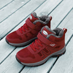 Damen Winterliche Trekkingstiefel mit rutschfester Sohle und isolierendem Futter R&B