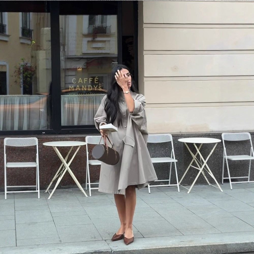 Damen Oversized Trenchcoat mit minimalistischen Knopfdetails R&B