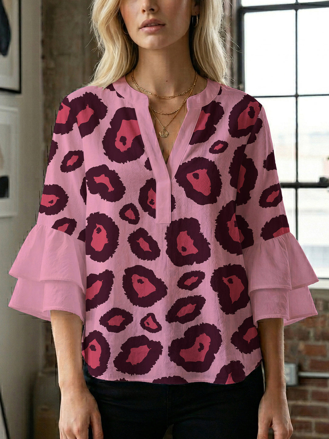 Damen Bluse mit Rüschendetails und auffälligem Animal-Print R&B