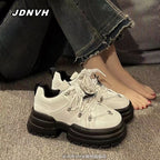 Damen Sportliche Chunky Sneakers mit attraktiven Verzierungen