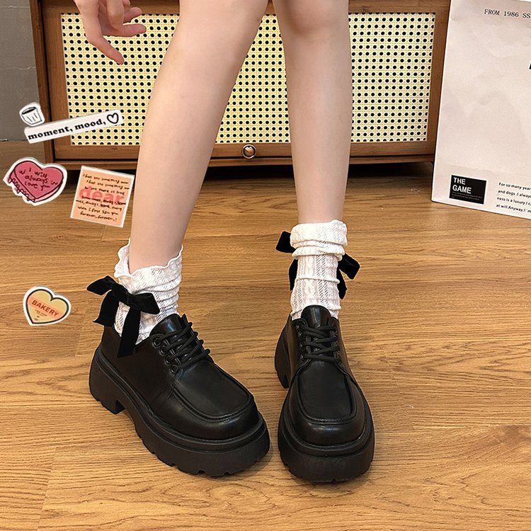 Damen modische Plateau-Schnürschuhe mit glänzender Oberfläche und stabiler Sohle R&B