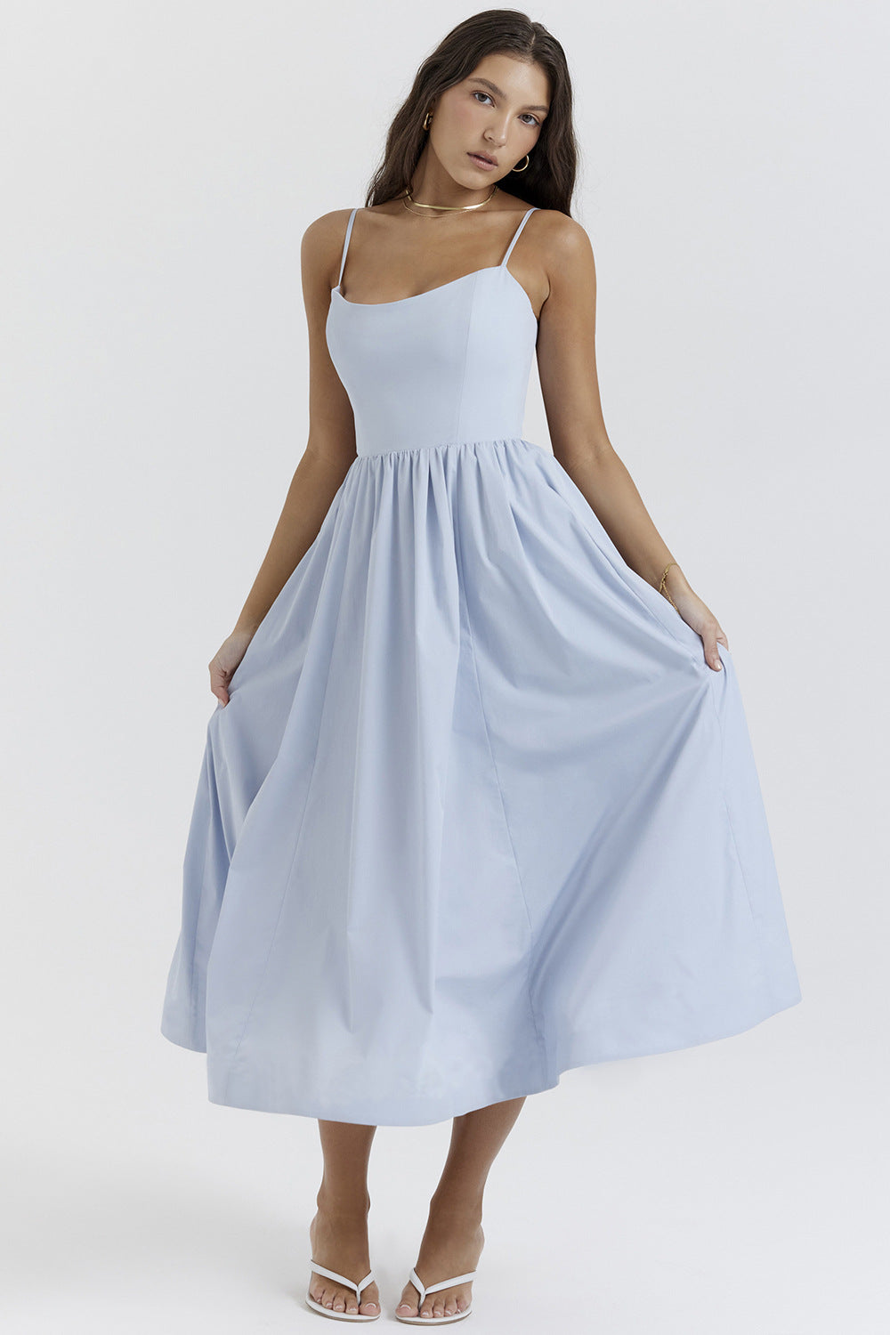 Damen Maxikleid mit schmalen Trägern und schwingendem Rock R&B