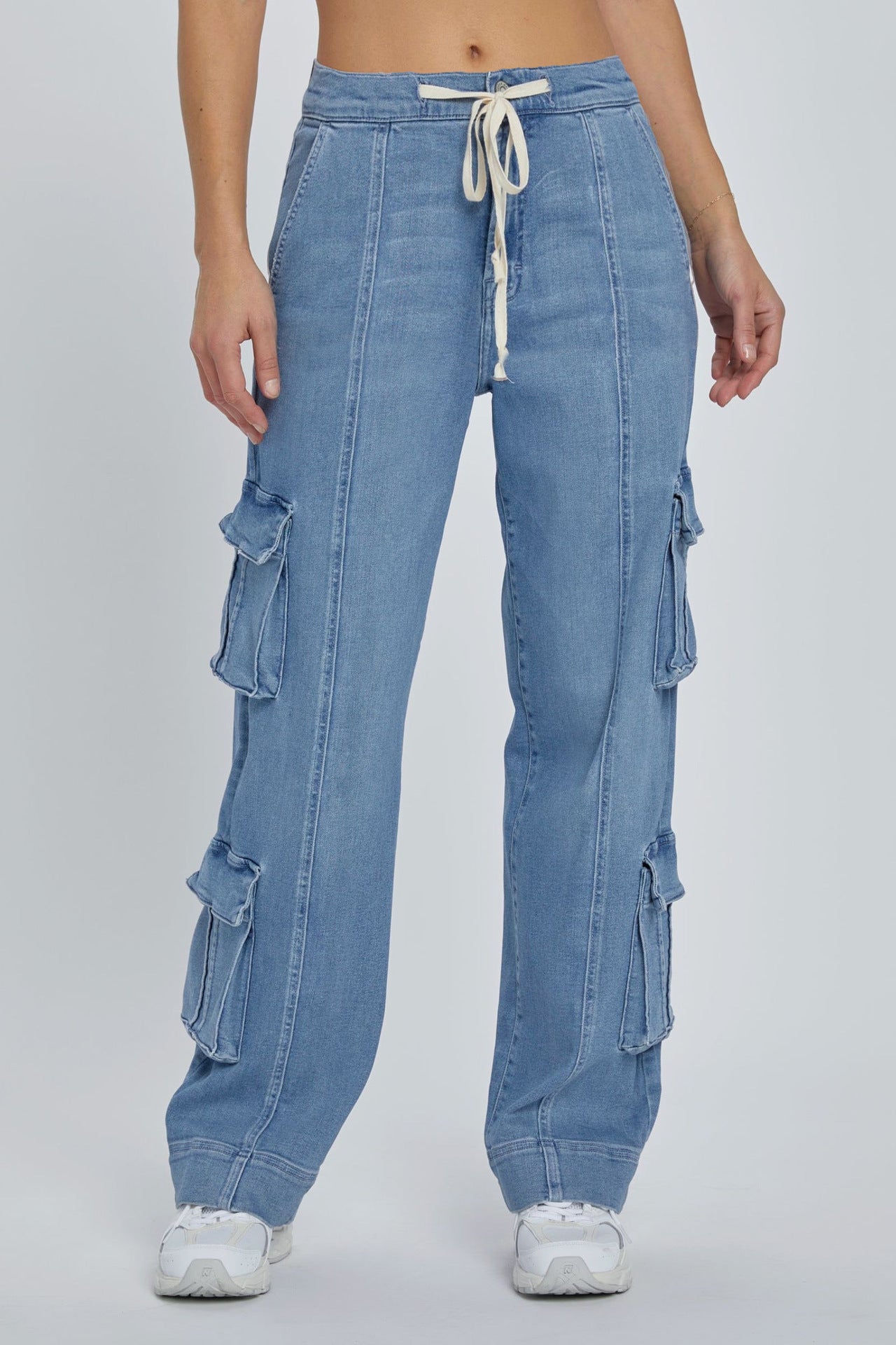 Damen Cargo-Jeans mit lockerer Passform und praktischen Seitentaschen R&B