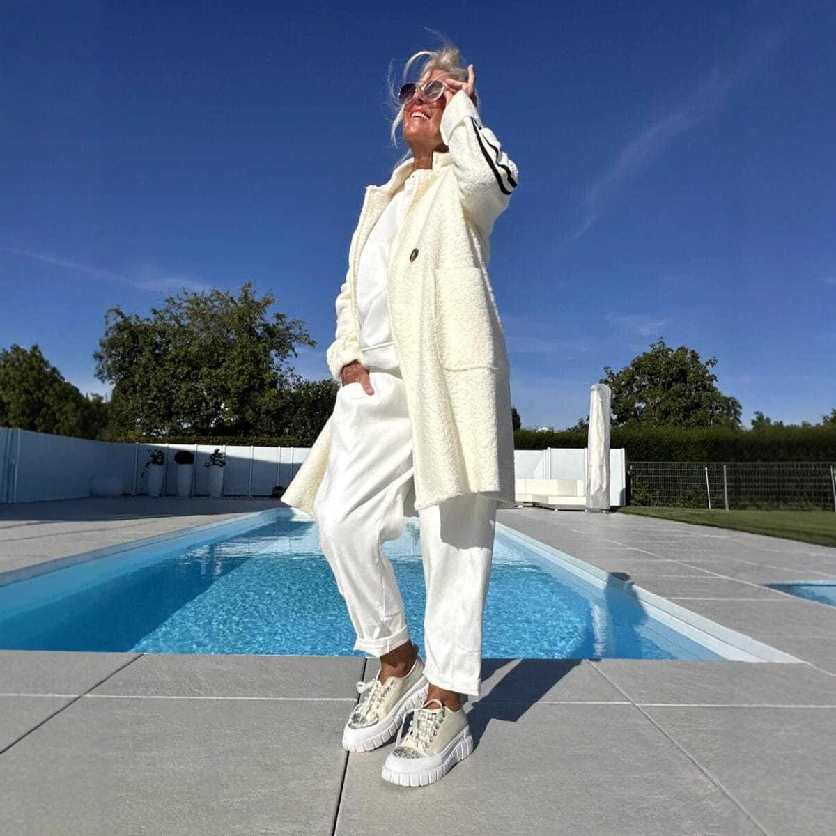 Damen Sportliche Longjacke mit praktischen Taschen und Streifenmotiv R&B