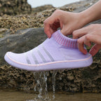 Damen Strick-Aquaschuhe mit elastischem Kragen und rutschfester Sohle