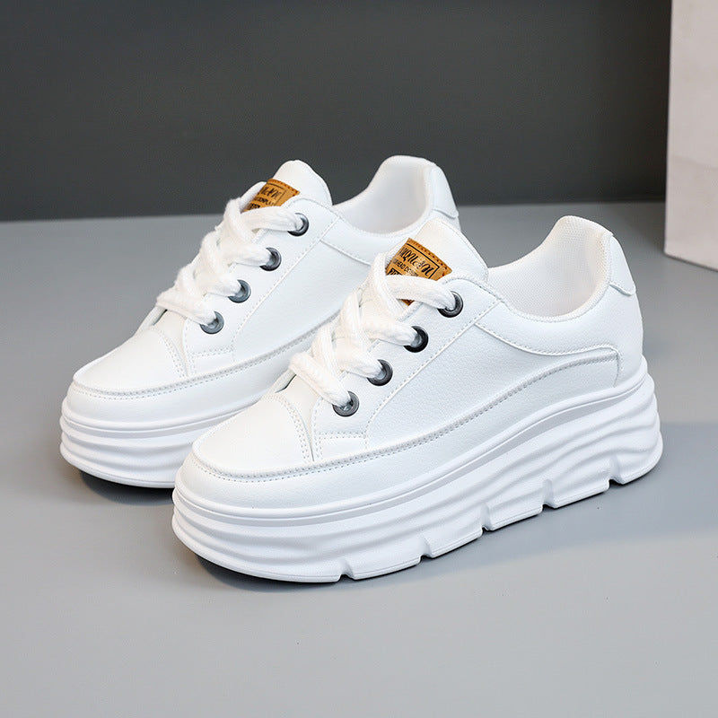 Damen Platform Sneakers mit robustem Sohlenprofil und eleganter Schnürung R&B