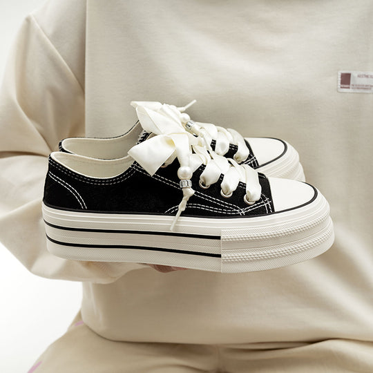 Damen Bequeme Plattform-Sneaker mit verspielten Schnürsenkeln und eleganter Oberfläche R&B
