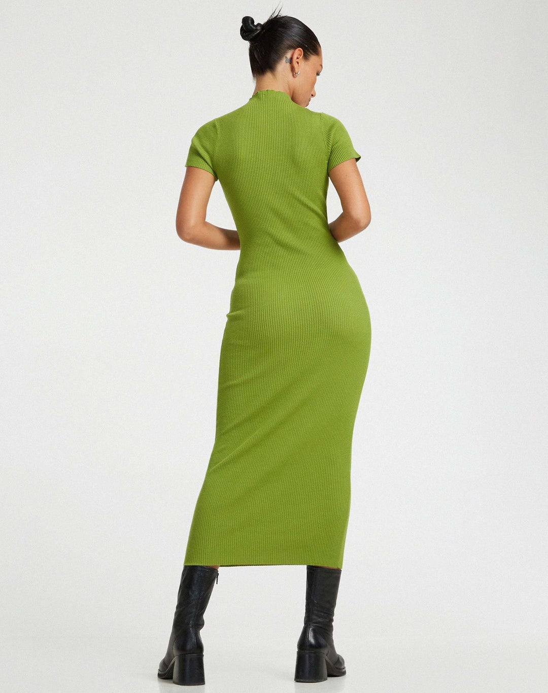 Damen figurbetontes Strickkleid mit asymmetrischem Ausschnitt und hohem Kragen R&B