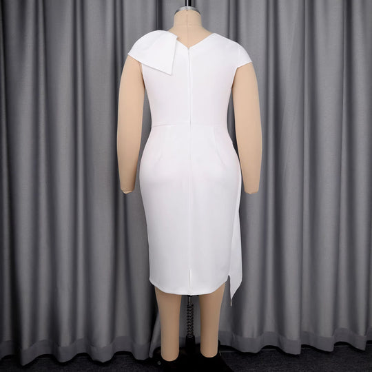 Damen Etuikleid mit drapierten Rüschen und funkelnden Knopfdetails R&B