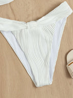 Damen Bandeau-Bikini mit strukturiertem Design und hohem Schnitt