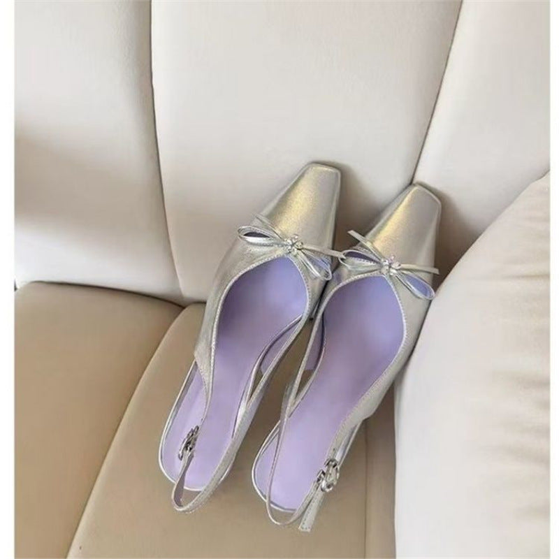 Damen Slingback Pumps mit schimmerndem Obermaterial und zarter Schleifenapplikation R&B