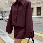 Damen Modische Kurzjacke mit schmalem Schnitt und eleganten Knopfdetails R&B