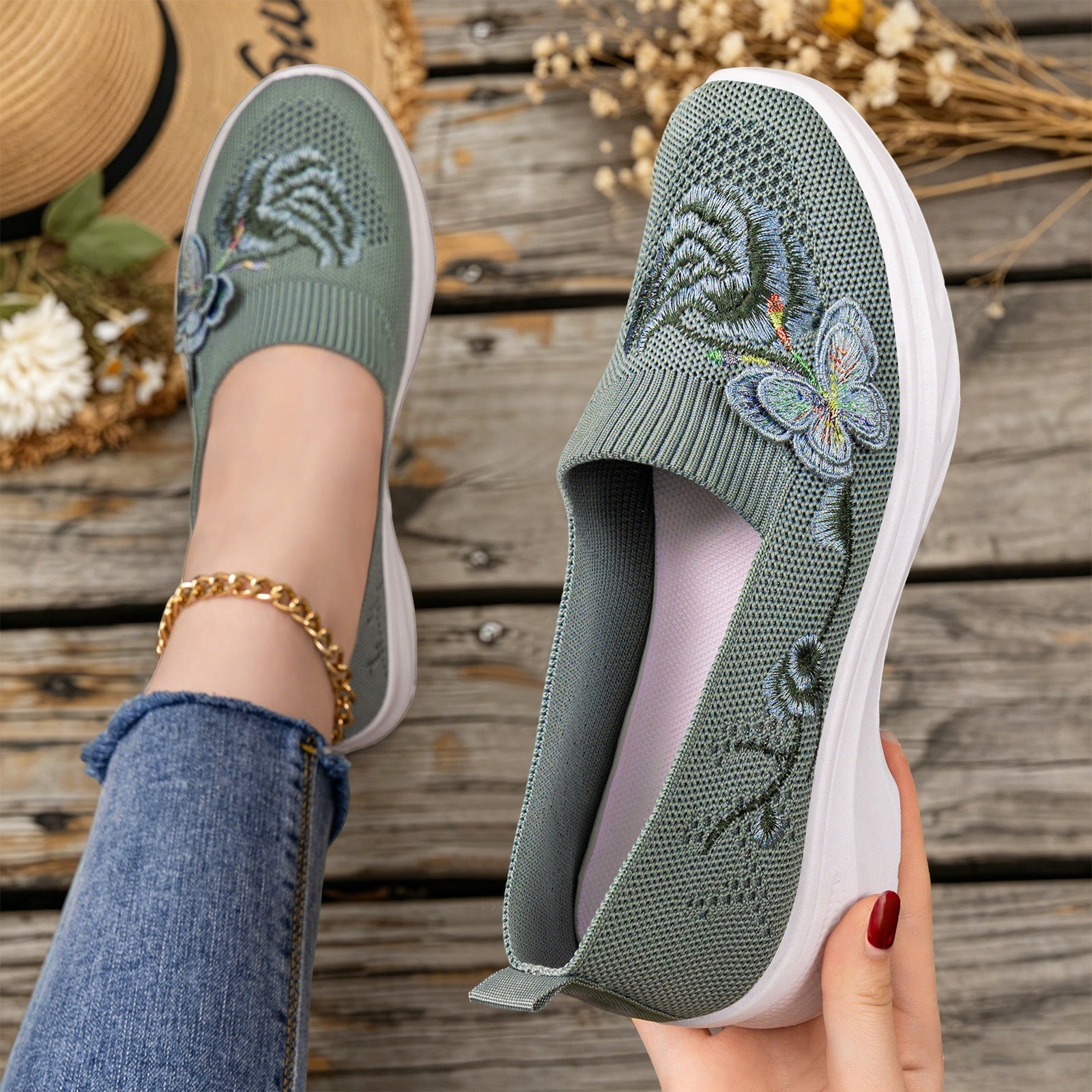 Damen nan gestrickte Slip-On Slipper mit Schmetterlings-Stickapplikation und dämpfender EVA-Plateausohle R&B