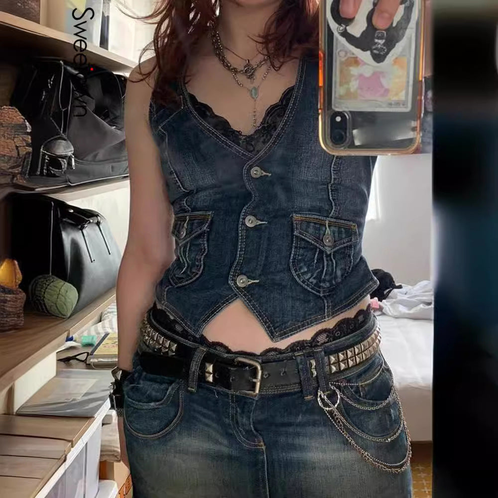 Damen Denim-Bustierjacke mit nostalgischem Spitzeneinsatz und dekorativen Knopfdetails R&B