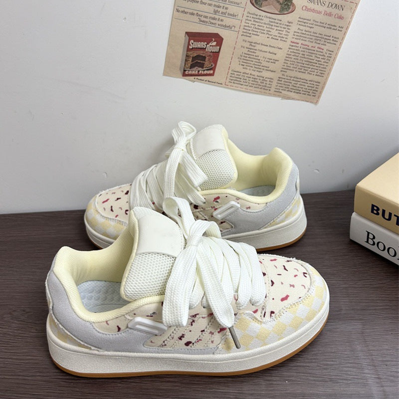 Damen Sportliche Sneakers mit flexibler Textur und atmungsaktiven Einsätzen R&B