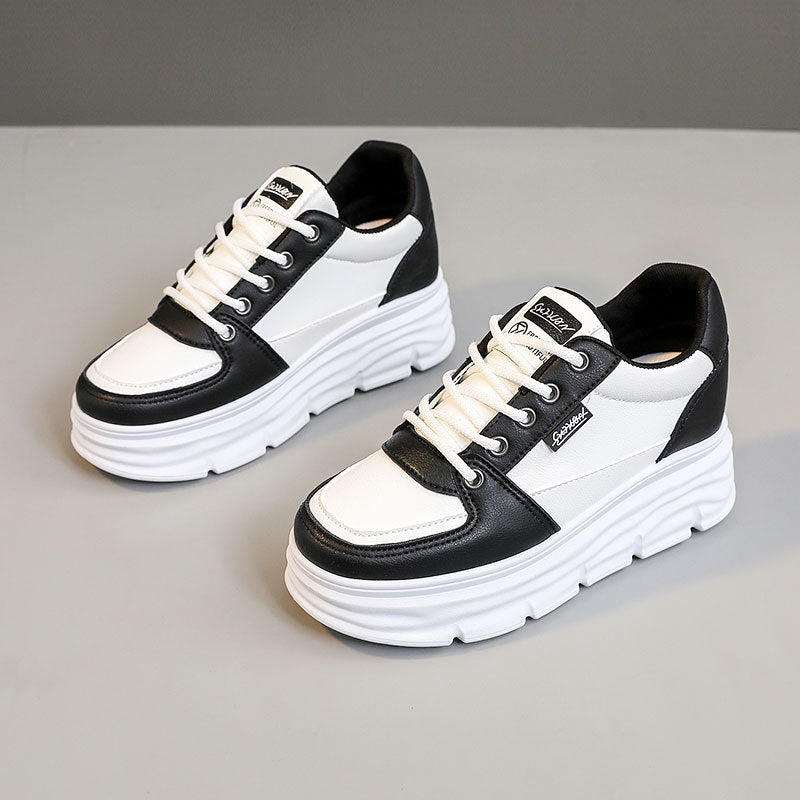 Damen Plattform-Sneaker mit modischen Details und dämpfender Sohle R&B